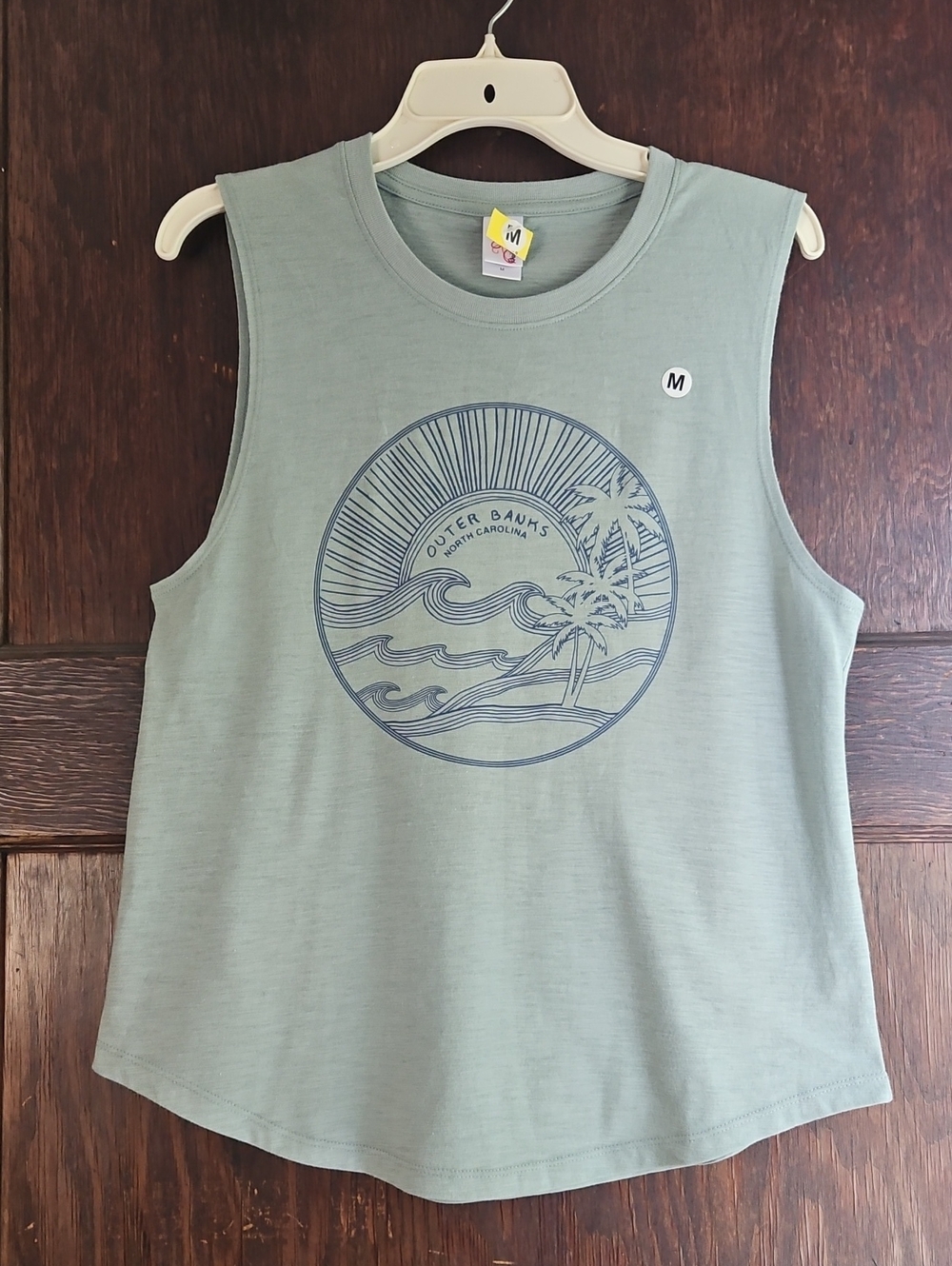 NWT Outer Banks Graphic Sleeveless Tank - Sage Green - M